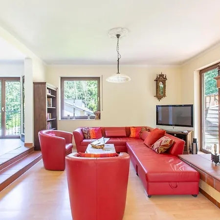 Mausberg Nyaraló Bad Neuenahr-Ahrweiler